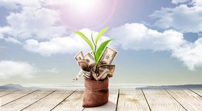 美股三大指数集体收高，ADP就业数据推动降息预期升温